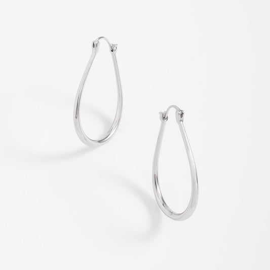 Aretes en baño de rodio diseño gota pulido moderno