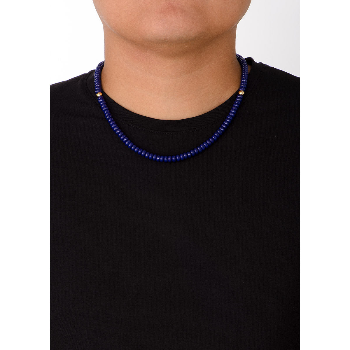 Collar de cuentas en azul profundo y dorado 50 cm